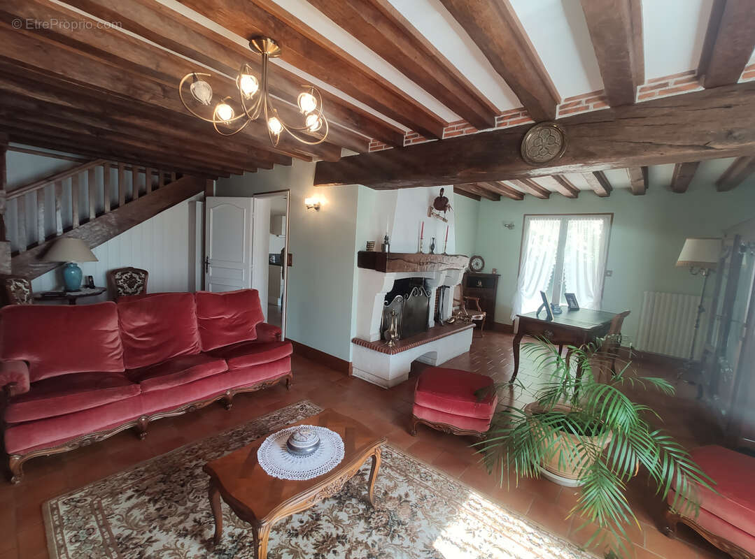 Maison à SAINT-DYE-SUR-LOIRE