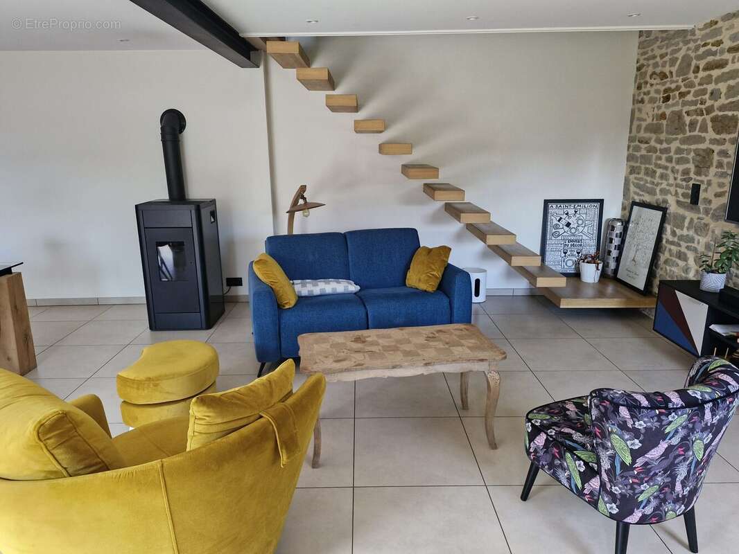 Maison à MONCY