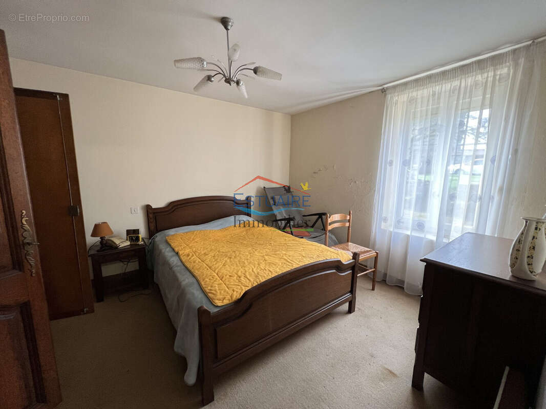 Maison à SAINT-ETIENNE-DE-MONTLUC