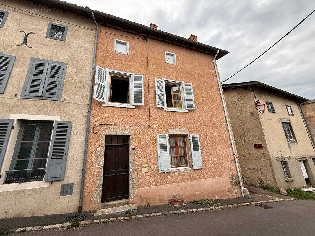Maison à SAINT-HAON-LE-CHATEL
