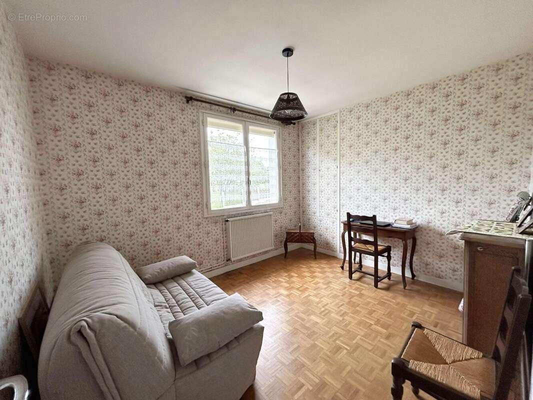 Maison à LUCAY-LE-MALE