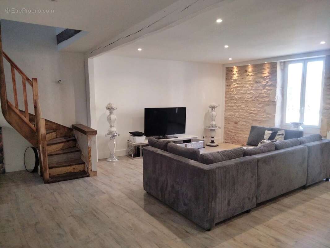 Maison 3 mns centre de Neuville - photo 3