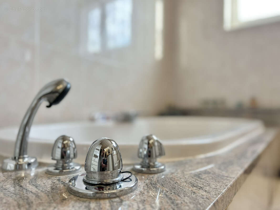 Maison à SAINT-LAURENT-D'AGNY