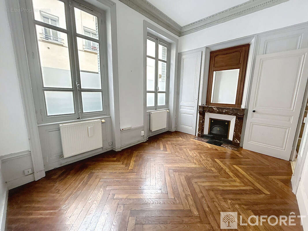Appartement à LYON-1E