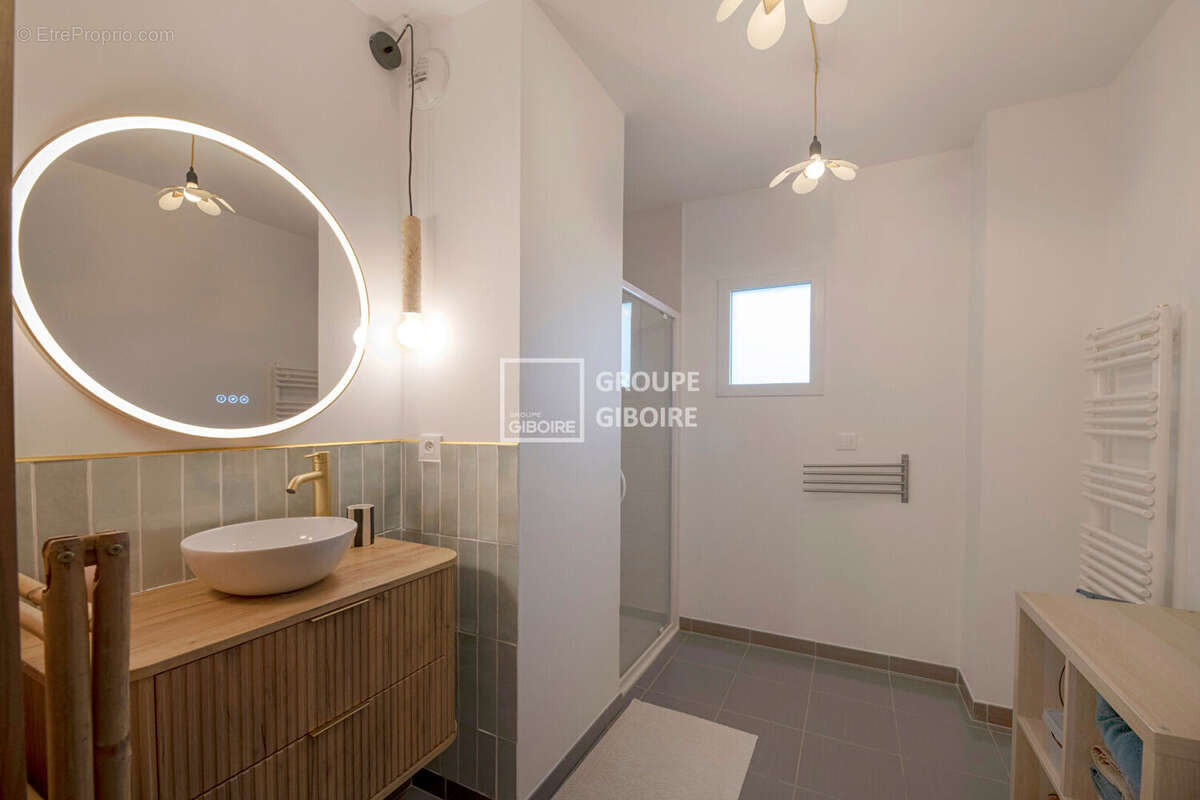 Appartement à NOYAL-CHATILLON-SUR-SEICHE