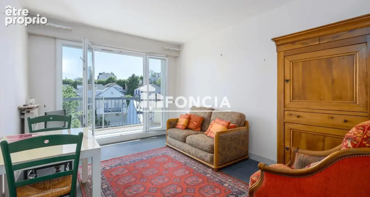Proche rer b, 2 pieces avec balcon - cave et parking s/s - photo 4