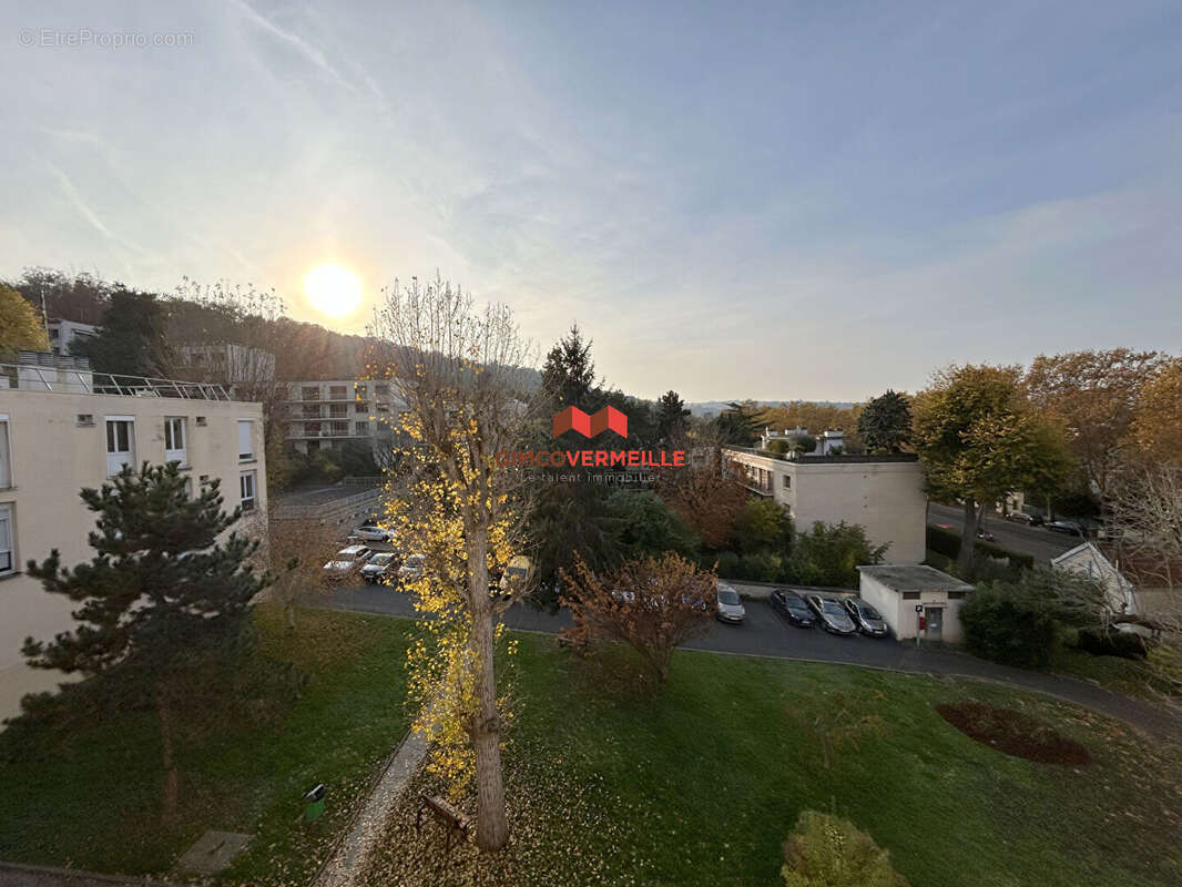 Appartement à BOUGIVAL