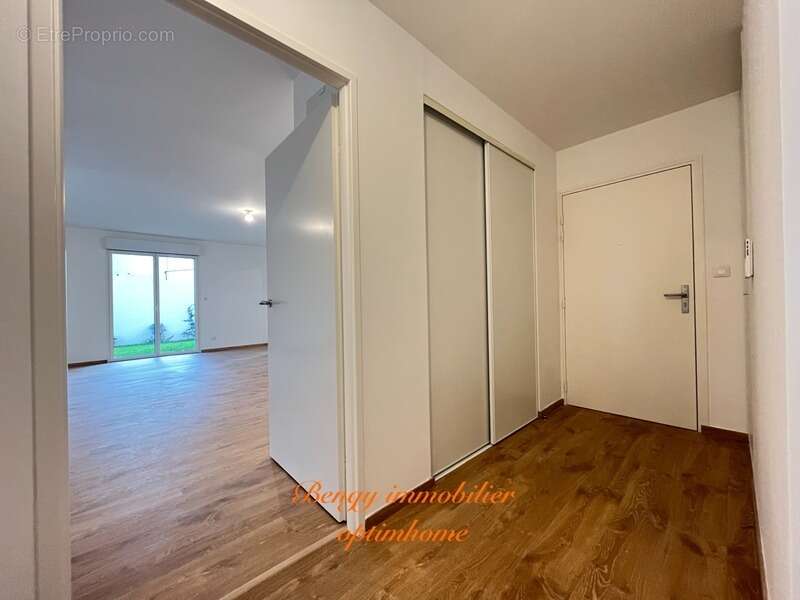 Appartement à SAINT-CYR-SUR-LOIRE