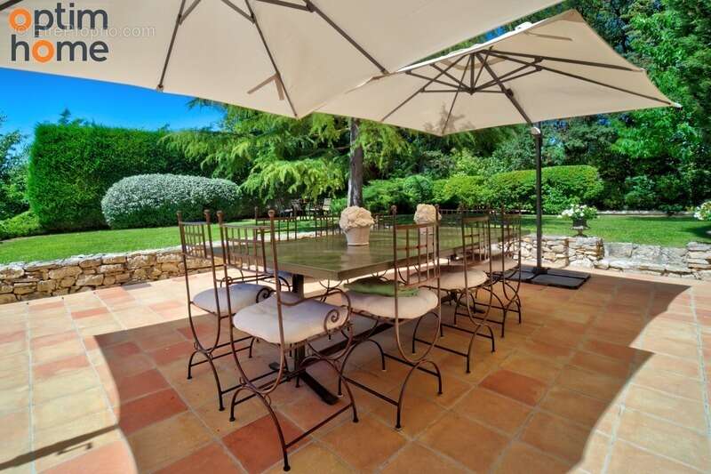 Aix-en-Provence - Superbe Mas Provençal T7 du 18ème Siècle de 275 m² entièrement rénové, sur 6000 m² de terrain, au calme et san - photo 8