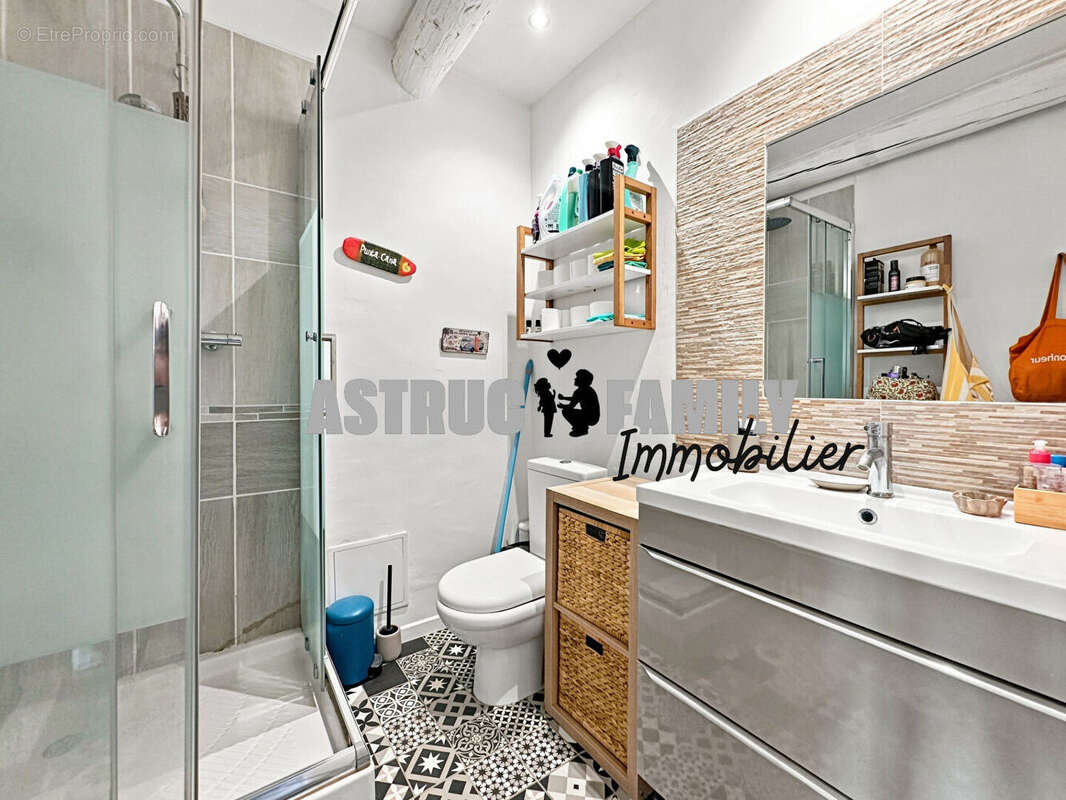 Aigues-mortes intra-muros - maison de charme de 106 m² - patio - appartement indépendant - photo 14