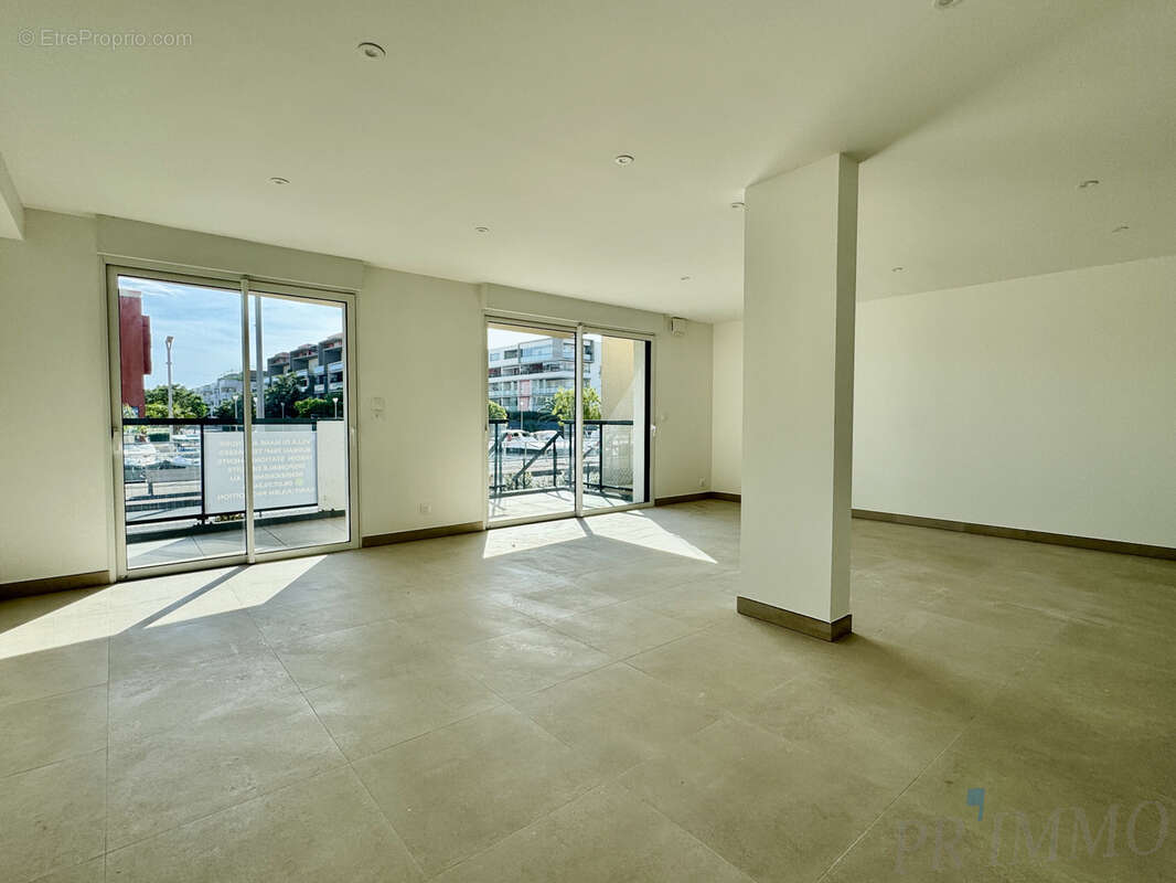 Port fréjus 2   appartement 3 pièces de 76 m2 avec jardin, terrasses et 3 parkings - photo 9