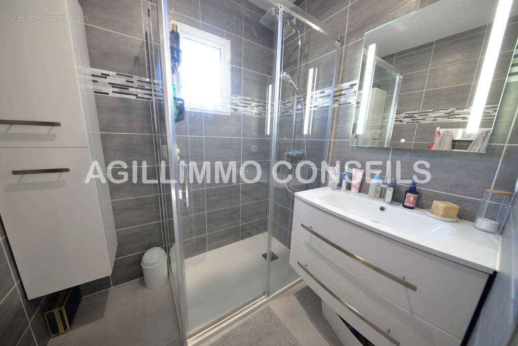 Maison à PUGET-SUR-ARGENS