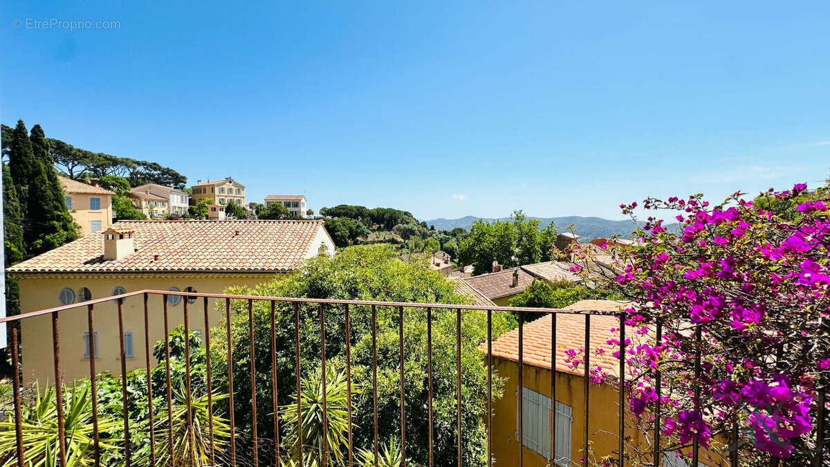 Maison à BORMES-LES-MIMOSAS