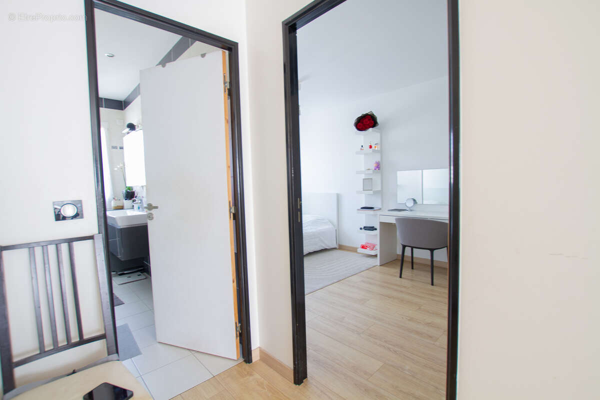 Maison à VILLENEUVE-LE-ROI