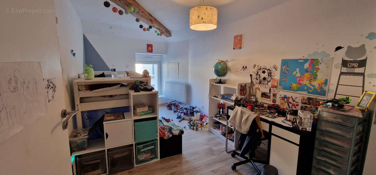 Maison à VILLEDIEU-LA-BLOUERE