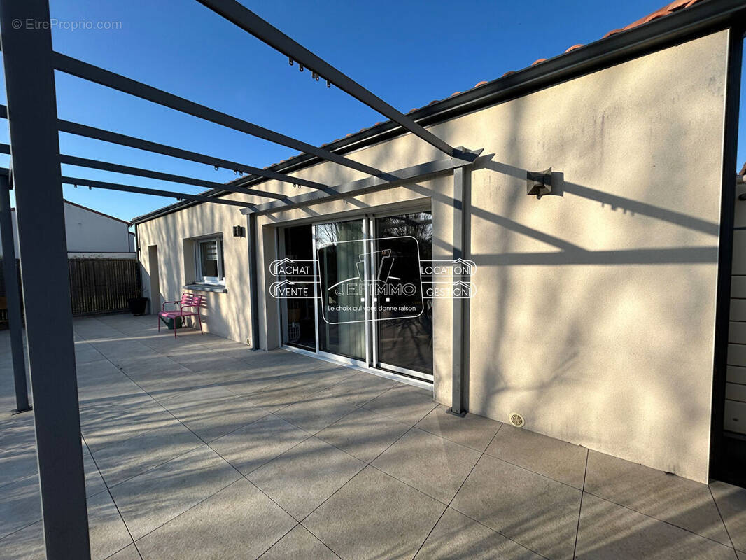 Maison à SAINT-JULIEN-DE-CONCELLES