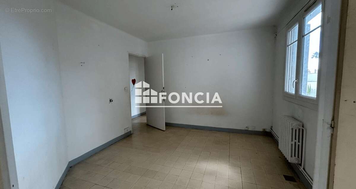  Appartement proche Ecusson, quartier Ecusson T4 de 85M2 avec 2 terrasses - photo 6