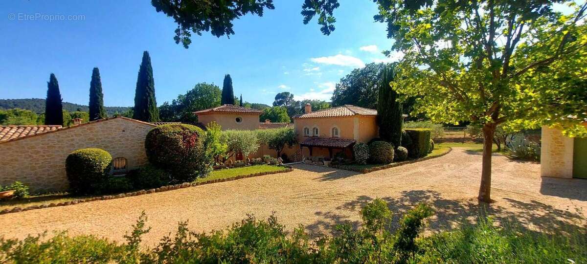 Maison à SALERNES