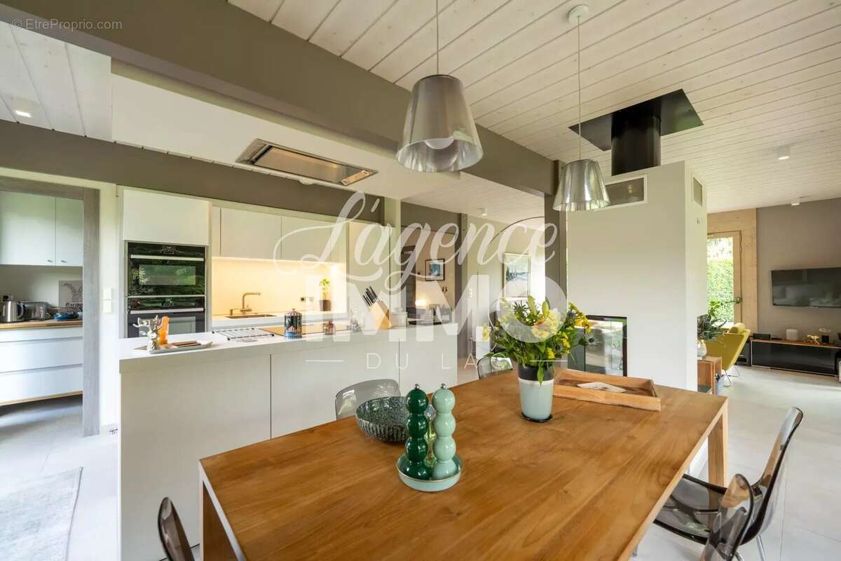 Maison à SAINT-JORIOZ