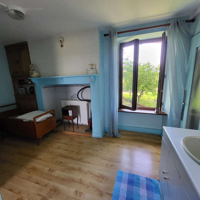 Maison à RIOM-ES-MONTAGNES