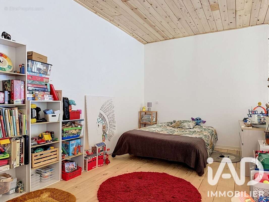 Maison 116 m² à Grandval  - photo 7