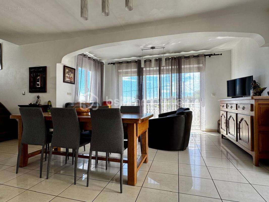  Les Avirons – Vue océan, jacuzzi et couchers de soleil… une maison où il fait bon vivre - photo 3