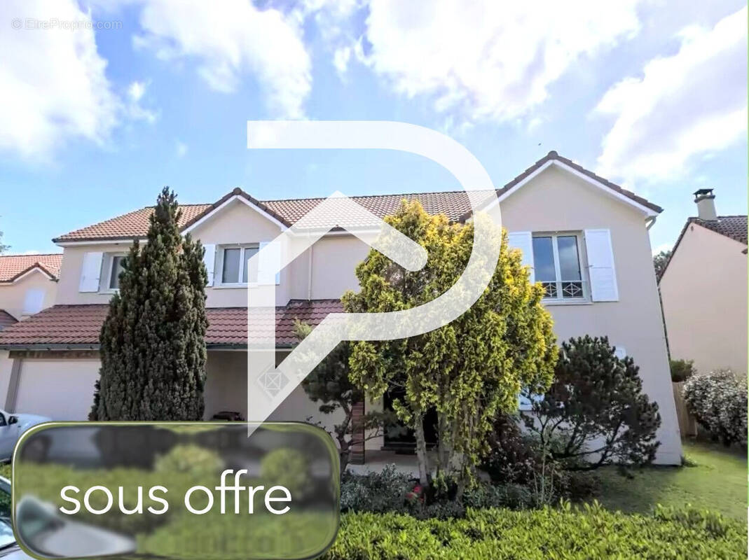 Maison à OZOIR-LA-FERRIERE