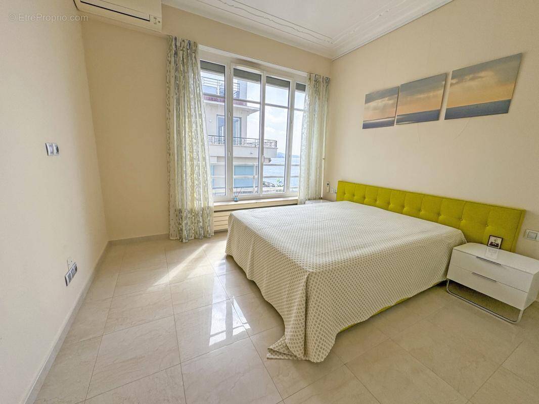 4 pièces de 125 m² au 6ème étage face à la mer - photo 10