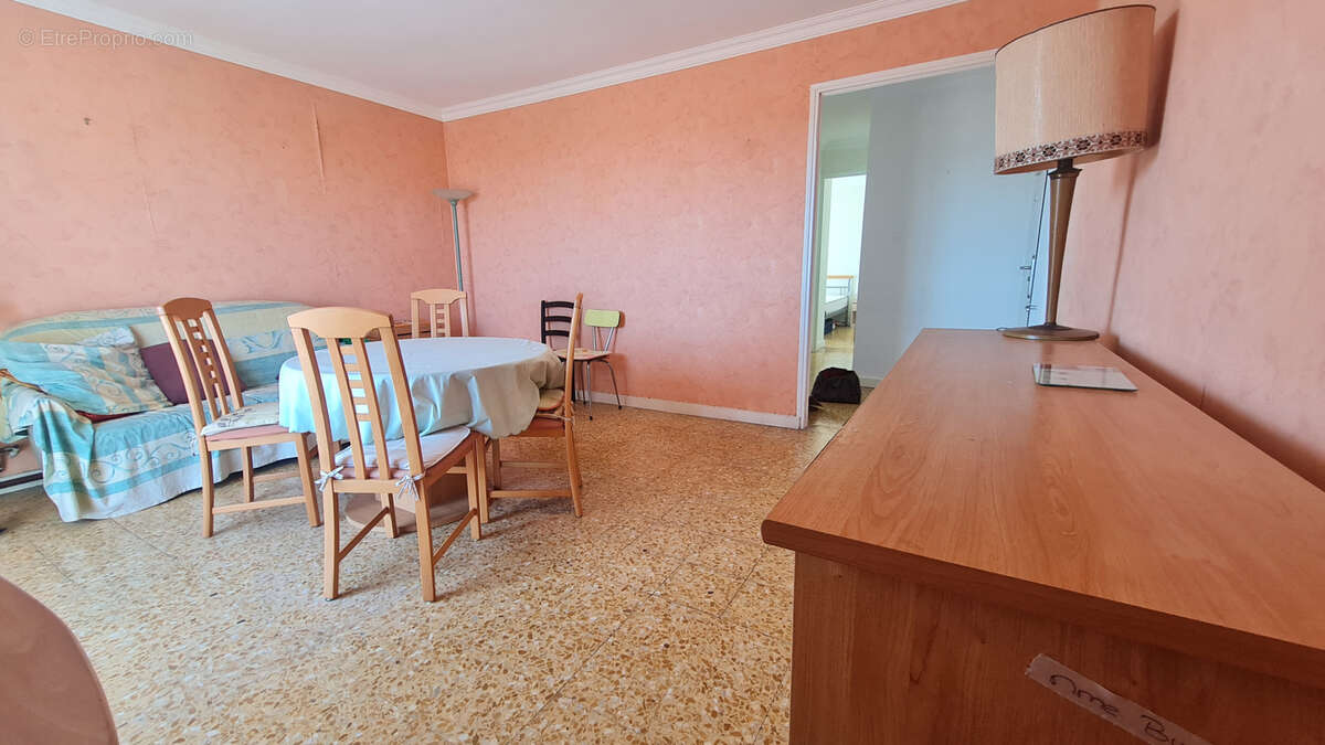 Appartement à FREJUS