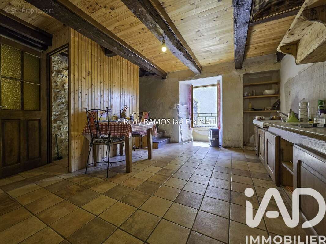 Maison 74 m² à Severac-Le-Chateau  - photo 3
