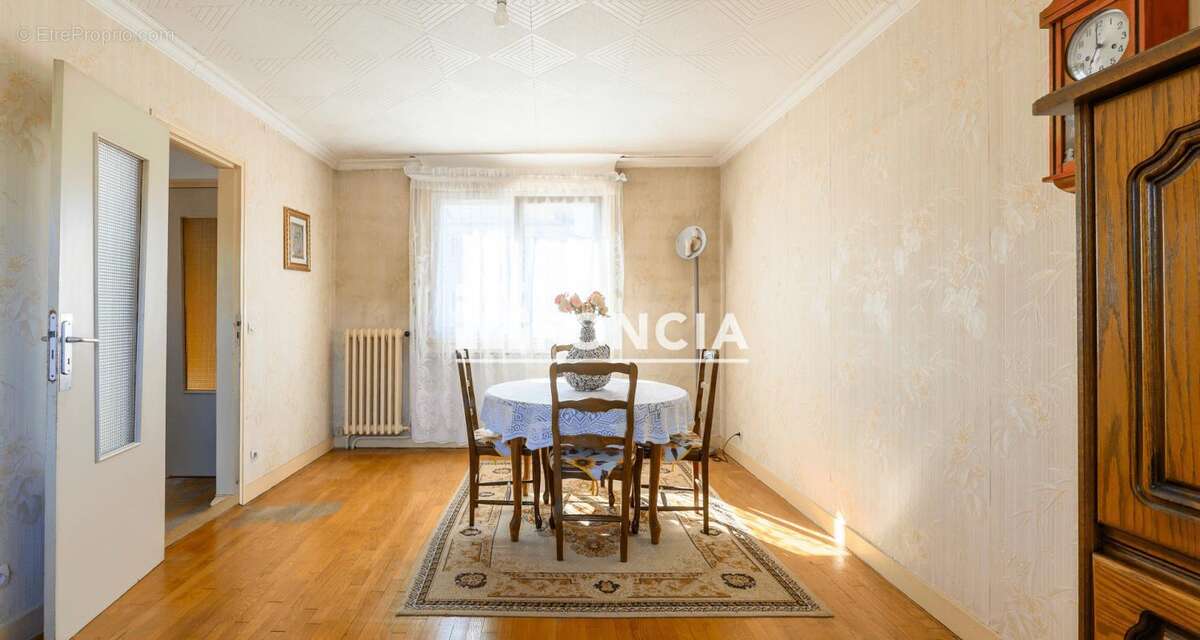 Maison à NEUILLY-SUR-MARNE