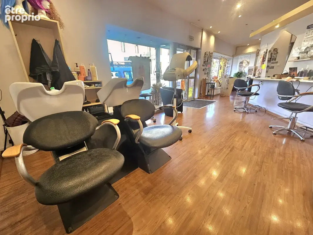 À VENDRE   Fonds de commerce salon de coiffure   Centre-ville de Champagney (70290) - photo 3