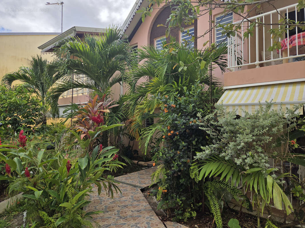 Appartement à LES TROIS-ILETS