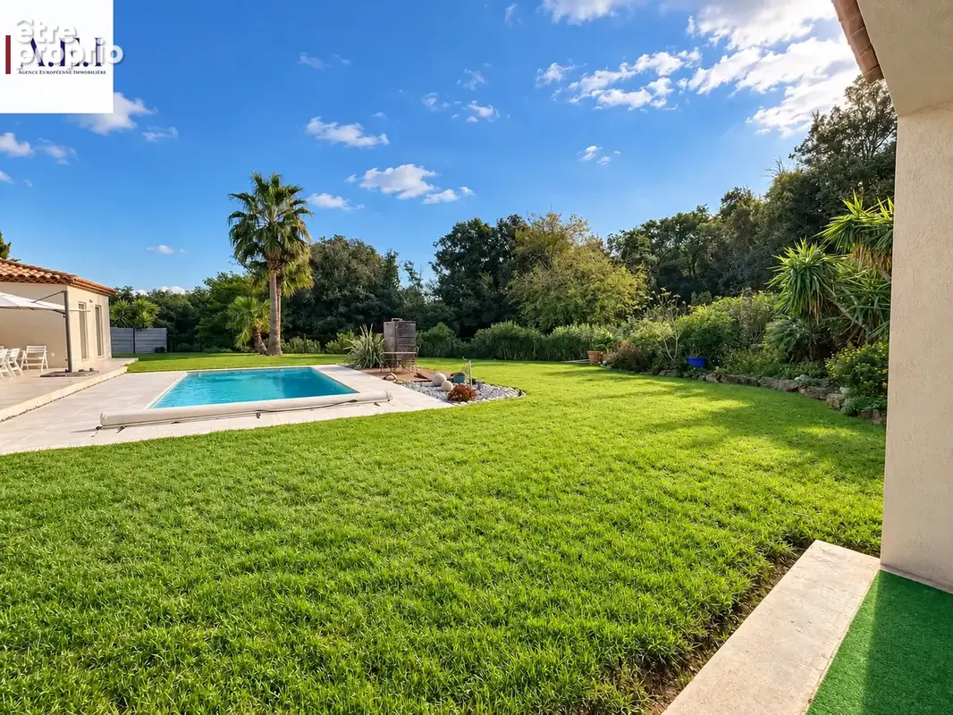 La Seyne sur mer - Fabrégas - Villa de plain-pied avec piscine & garage - photo 4