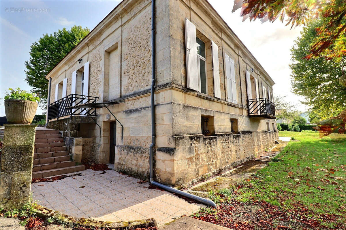 Maison à FARGUES-SAINT-HILAIRE