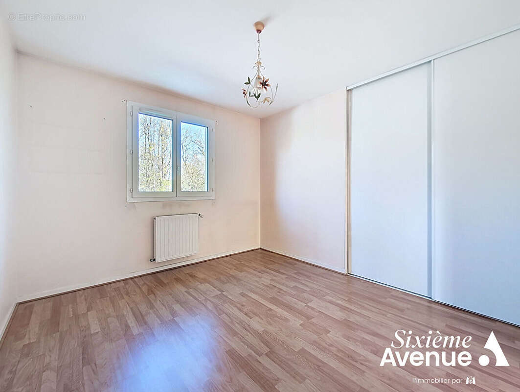 Appartement à SAINT-SYMPHORIEN-D&#039;OZON