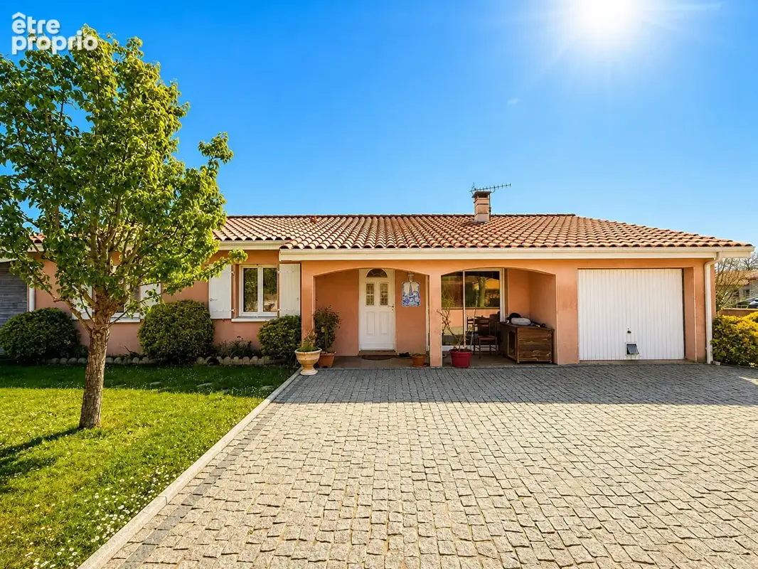 Photo Maison à Josse au prix de 320 000€
