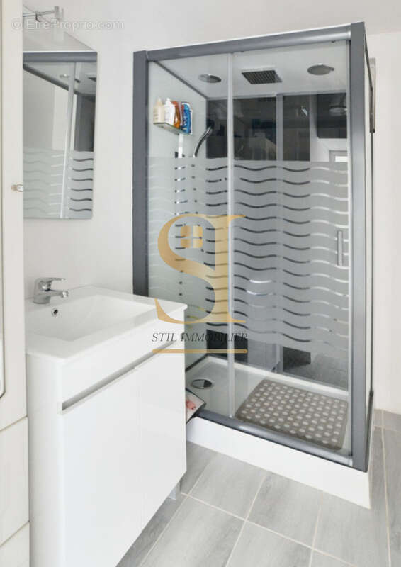 Appartement à VIGNEUX-SUR-SEINE