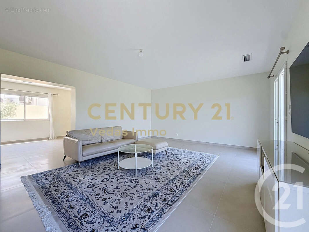 Maison 192 m² à Cournonterral  - photo 8
