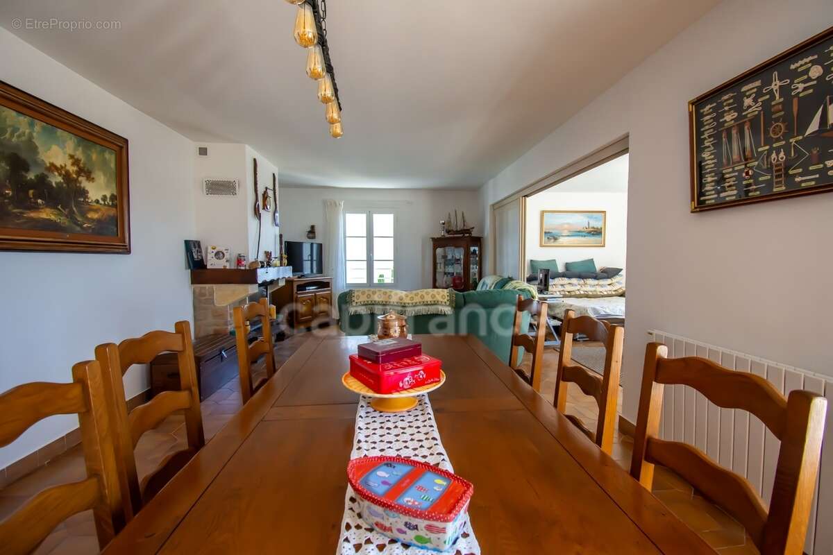 Vaux-sur-mer – maison 160 m² avec piscine, à proximité de pontaillac - photo 4