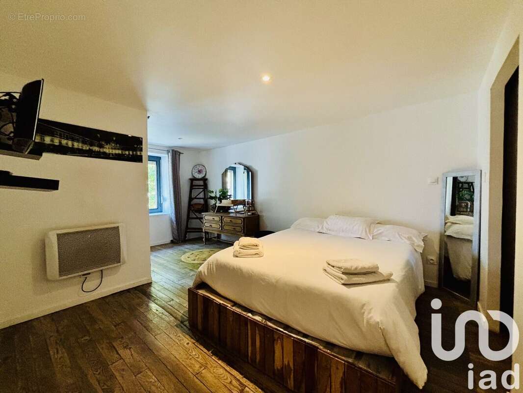 Photo 4 - Maison à VIVIER-AU-COURT