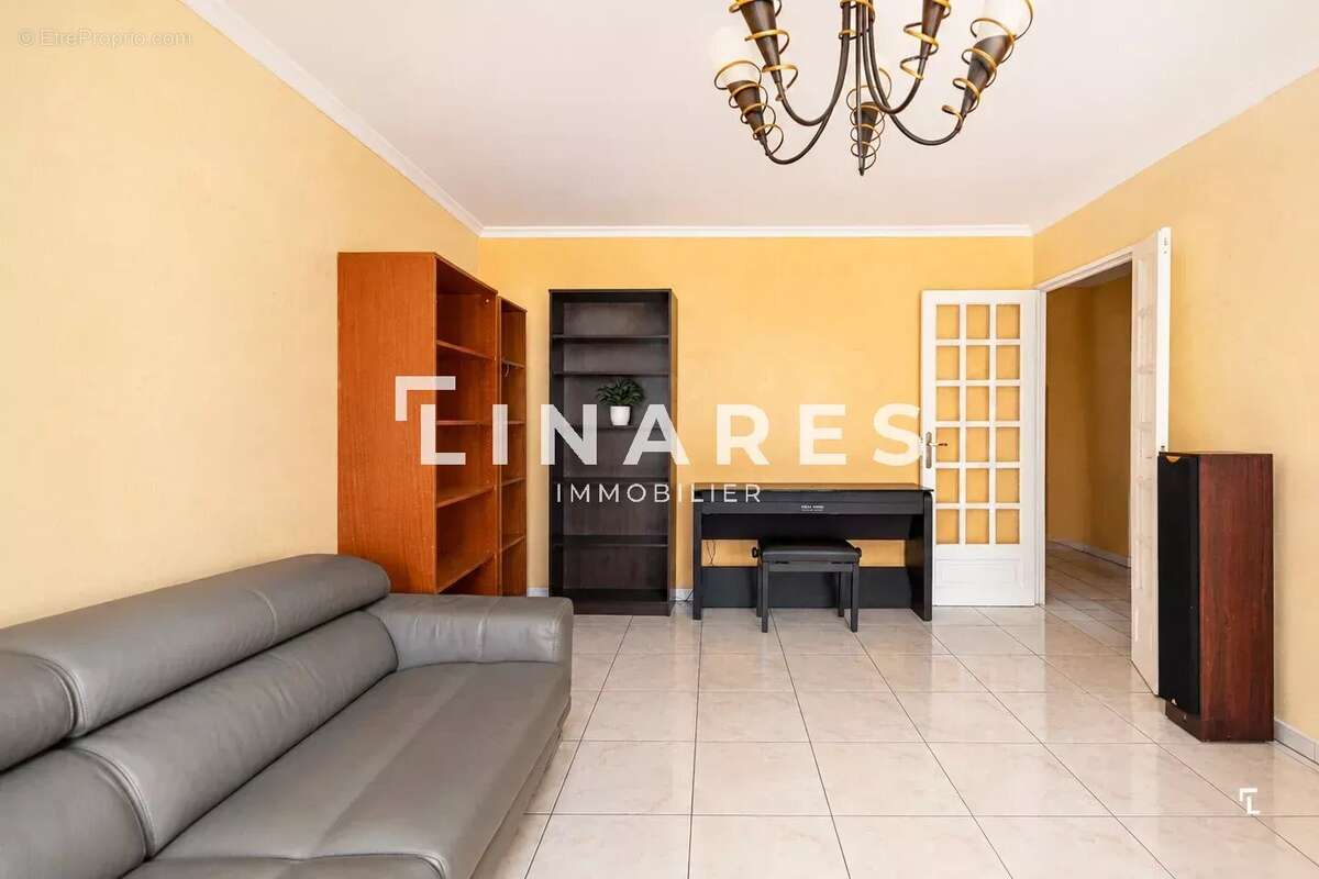 SALIDA - Appartement T3 de 72m2 - Terrasse - Cave - 13004 Cinq Avenues - photo 7