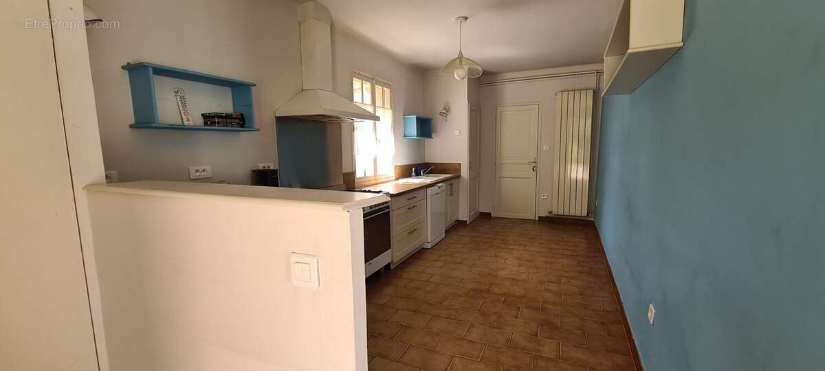 Maison à COLLIAS