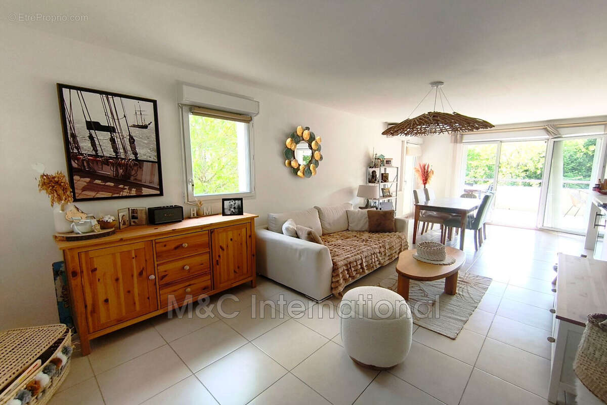 Appartement 83 m² à Cagnes-Sur-Mer  - photo 4