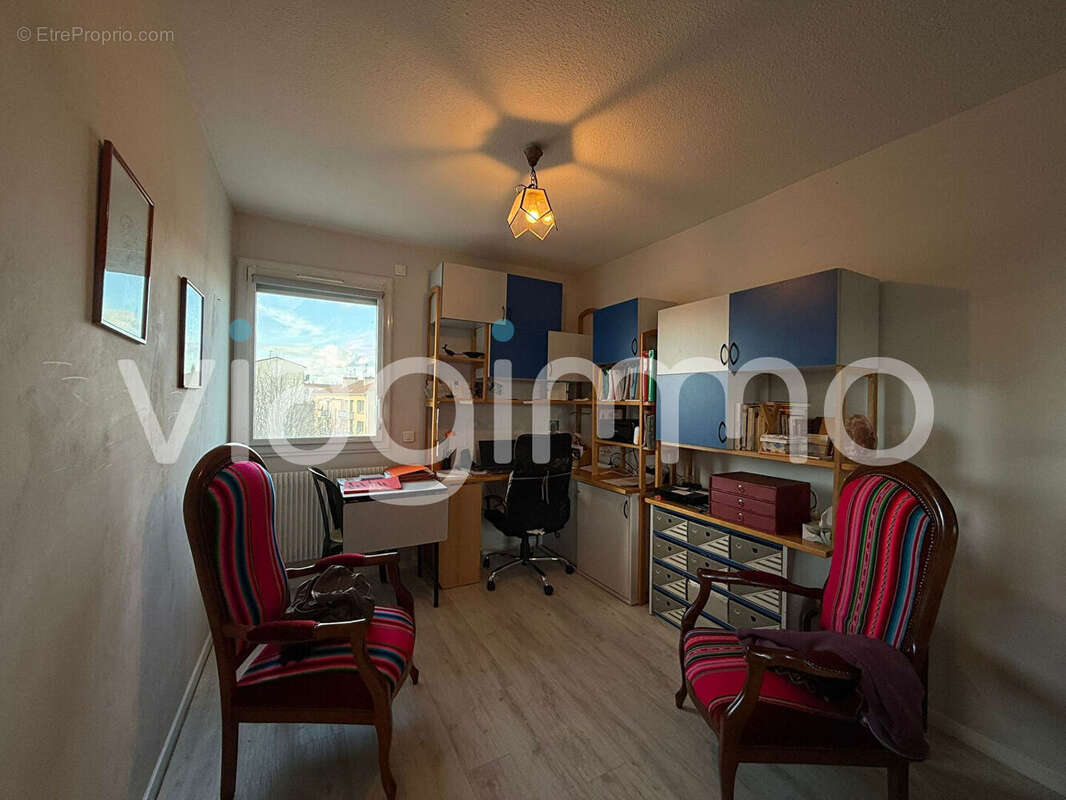 Viager occupé à Valence - Appartement type 4 - photo 6