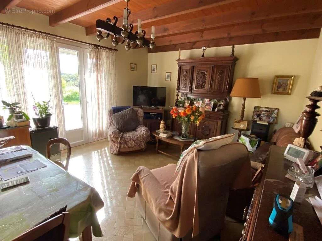 St christoly maison avec appartement sur + d'un hectare - photo 5