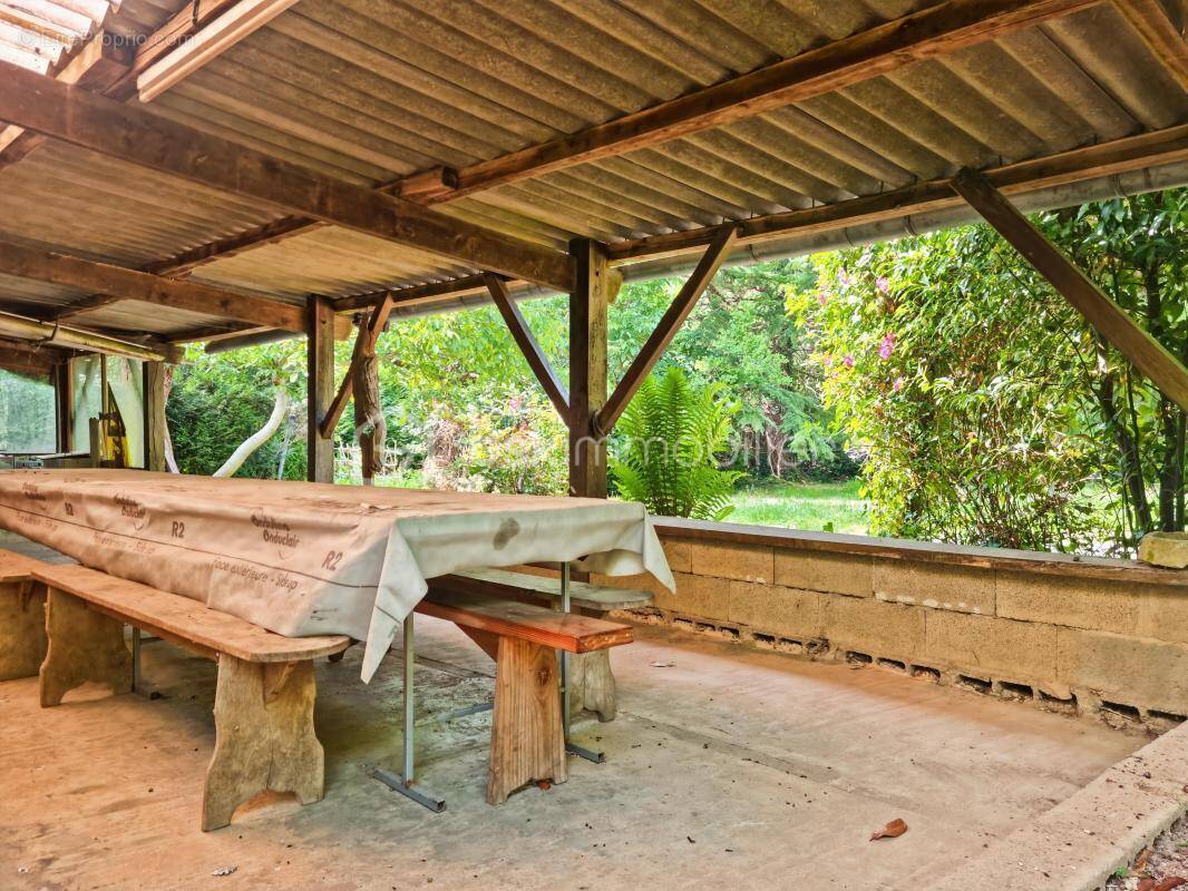 Maison à MAIRE-LEVESCAULT