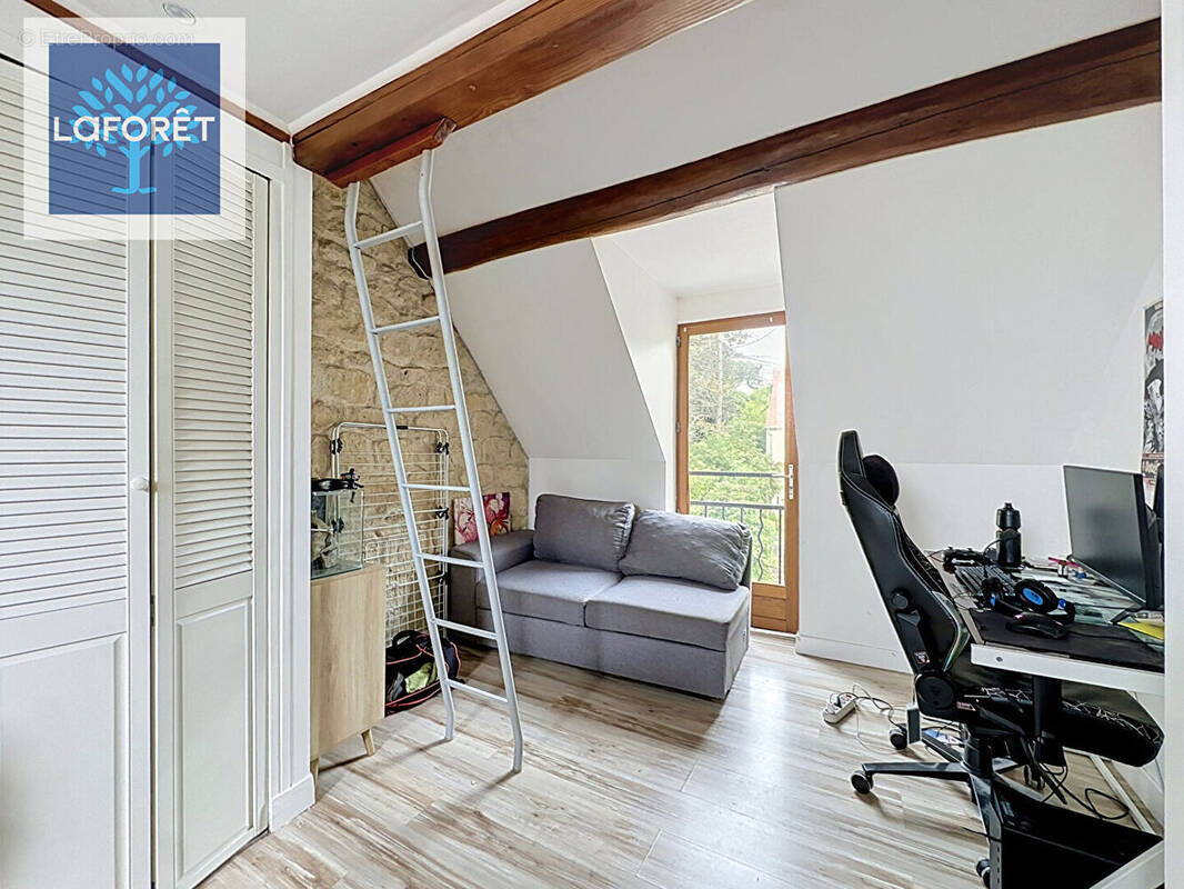 Appartement à CHAMPAGNE-SUR-OISE
