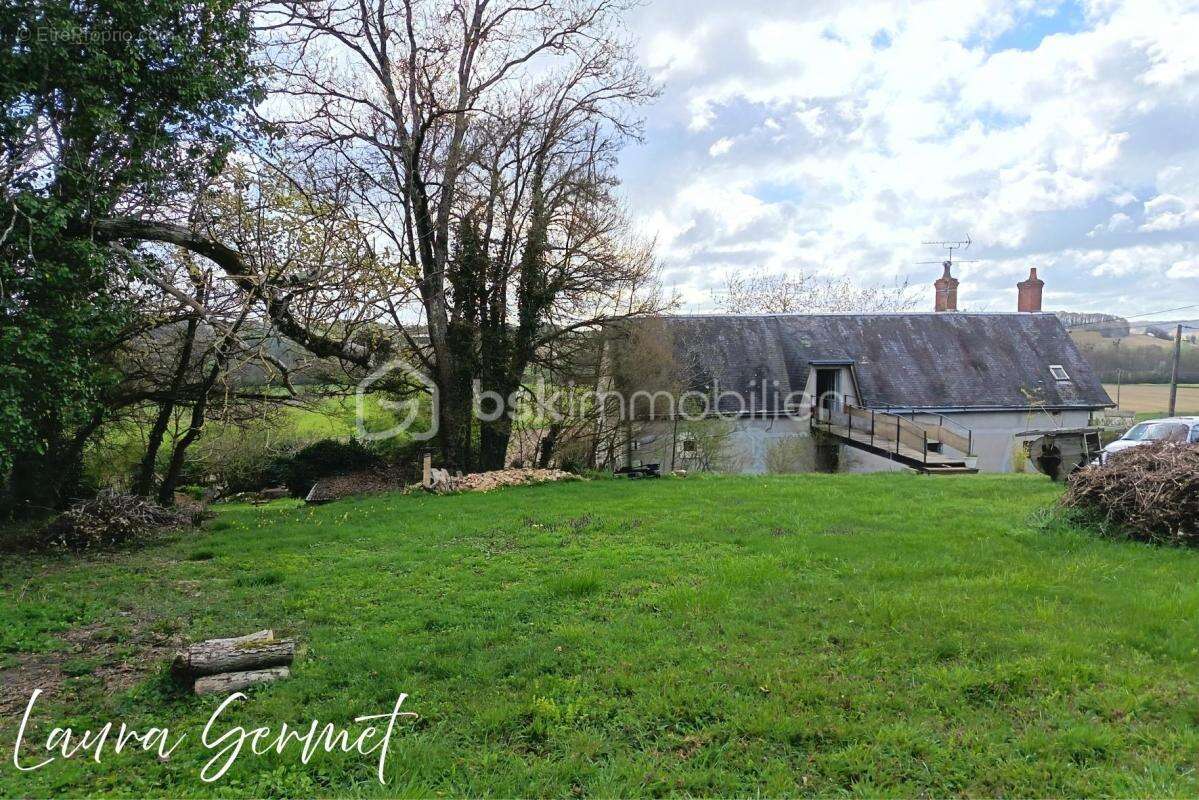 Maison à VICQ-SUR-NAHON