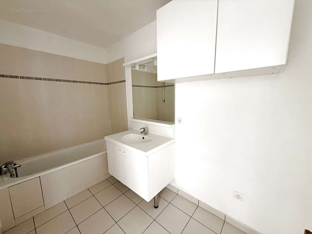 Appartement à SURVILLIERS